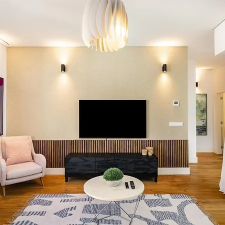 Whome | Ribeira 11 Design Apartment Lisbon